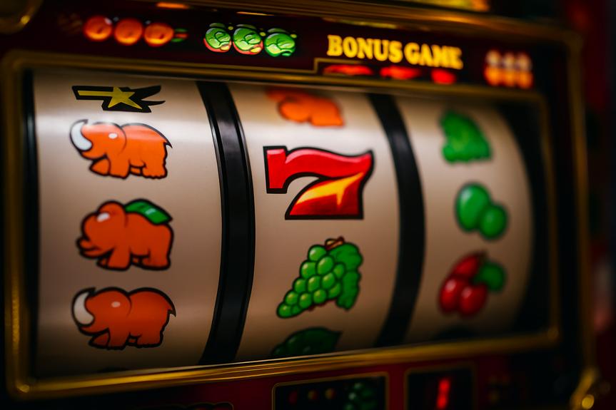 La bataille entre casino en ligne et casino physique : Qui gagnera ?